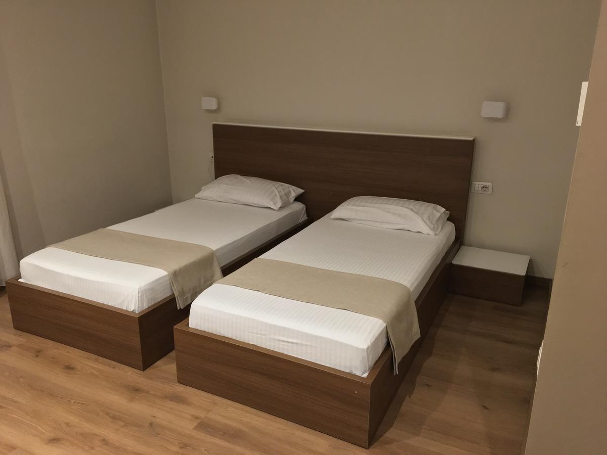 Soleo Hotel Tirana Eksteriør billede